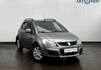 Подержанный автомобиль Suzuki SX4 Hatchback 2014 года (3 фото)