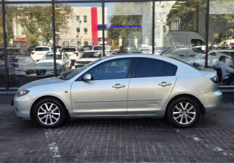 Подержанный автомобиль Mazda 3 Sedan 2008 года (5 фото)