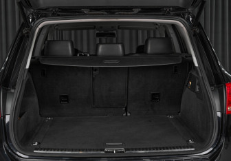 Подержанный автомобиль Volkswagen Touareg 2013 года (6 фото)