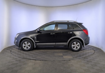 Подержанный автомобиль Opel Antara 2014 года (8 фото)