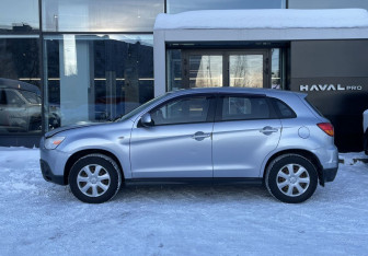 Подержанный автомобиль Mitsubishi ASX 2012 года (8 фото)