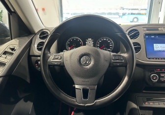 Подержанный автомобиль Volkswagen Tiguan 2013 года (14 фото)