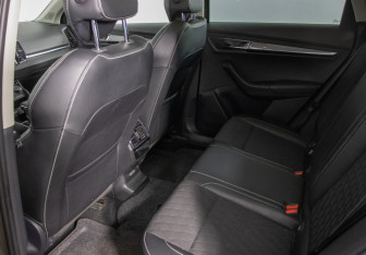 Подержанный автомобиль Skoda Karoq 2019 года (11 фото)