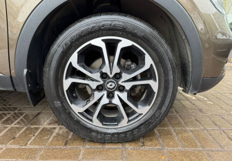 Подержанный автомобиль Renault Arkana 2019 года (14 фото)