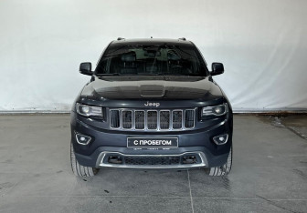 Подержанный автомобиль Jeep Grand Cherokee 2013 года (2 фото)