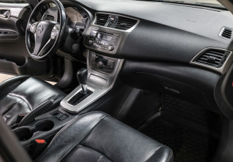 Подержанный автомобиль Nissan Sentra Sedan 2014 года (11 фото)