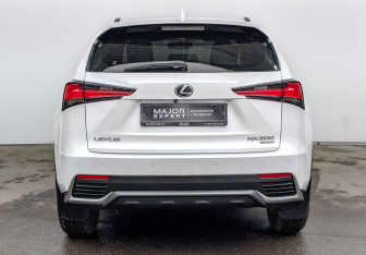 Подержанный автомобиль Lexus NX 2021 года (6 фото)
