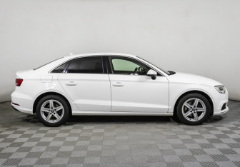 Подержанный автомобиль Audi A3 Sedan 2018 года (4 фото)