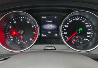 Подержанный автомобиль Volkswagen Tiguan 2020 года (16 фото)