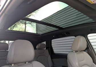 Подержанный автомобиль Audi Q7 2019 года (23 фото)