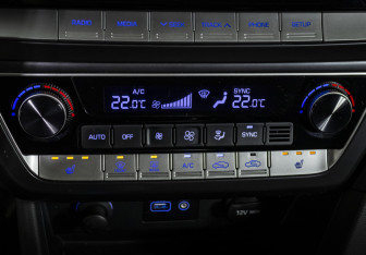 Подержанный автомобиль Hyundai Sonata 2017 года (15 фото)