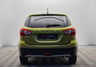 Подержанный автомобиль Suzuki SX4 Hatchback 2014 года (4 фото)