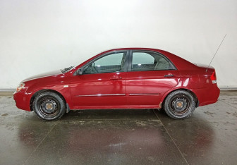 Подержанный автомобиль Kia Cerato Sedan 2008 года (8 фото)