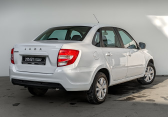 Подержанный автомобиль LADA (ВАЗ) Granta Sedan 2023 года (5 фото)
