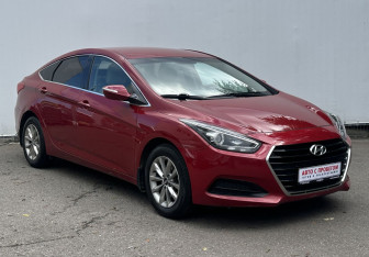 Подержанный автомобиль Hyundai i40 Sedan 2016 года (3 фото)