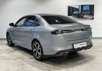 Подержанный автомобиль Kaiyi E5 2023 года (7 фото)