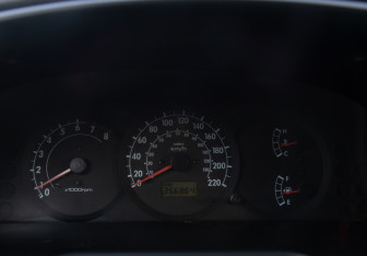 Подержанный автомобиль Kia Spectra Sedan 2006 года (9 фото)