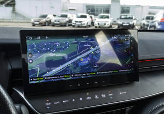 Подержанный автомобиль Toyota Camry Sedan 2024 года (18 фото)