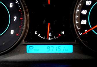 Подержанный автомобиль Chevrolet Captiva 2013 года (13 фото)
