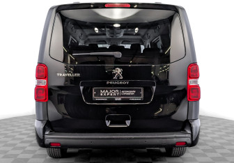 Подержанный автомобиль Peugeot Traveller 2021 года (6 фото)