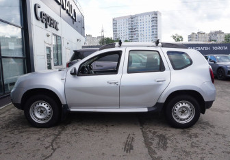 Подержанный автомобиль Renault Duster 2016 года (8 фото)