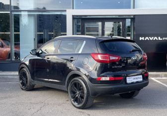 Подержанный автомобиль Kia Sportage 2013 года (7 фото)