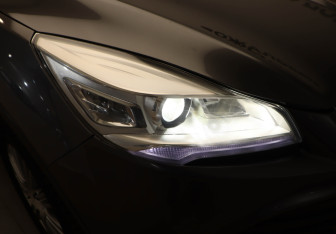 Подержанный автомобиль Ford Kuga 2013 года (24 фото)