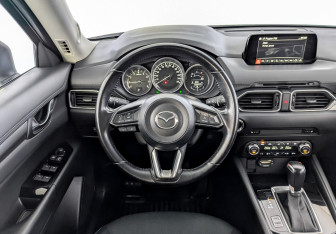 Подержанный автомобиль Mazda CX-5 2017 года (22 фото)
