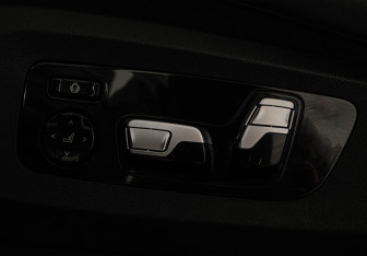Подержанный автомобиль BMW X7 2020 года (17 фото)
