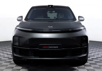 Подержанный автомобиль LiXiang L9 2023 года (2 фото)