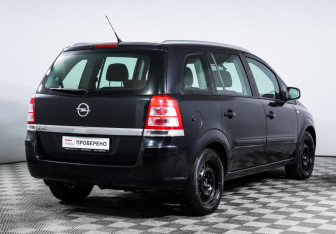Подержанный автомобиль Opel Zafira Compactvan 2014 года (5 фото)