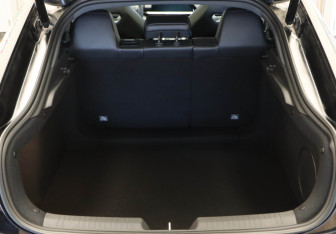 Подержанный автомобиль Changan UNI-V 2024 года (29 фото)