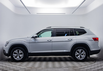 Подержанный автомобиль Volkswagen Teramont 2019 года (2 фото)