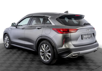 Подержанный автомобиль Infiniti QX50 2021 года (7 фото)