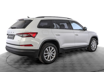 Подержанный автомобиль Skoda Kodiaq 2022 года (4 фото)