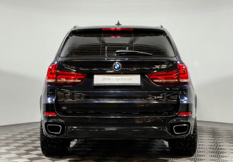 Подержанный автомобиль BMW X5 2016 года (11 фото)