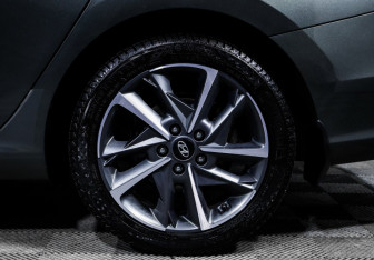 Подержанный автомобиль Hyundai i30 Wagon 2022 года (15 фото)