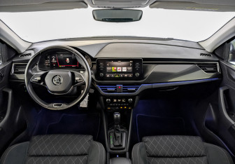 Подержанный автомобиль Skoda Rapid Liftback 2021 года (14 фото)