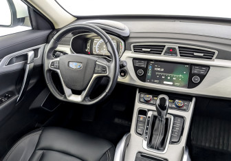 Подержанный автомобиль Geely Atlas 2019 года (30 фото)