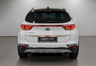 Подержанный автомобиль Kia Sportage 2019 года (6 фото)