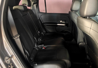 Подержанный автомобиль Mercedes-Benz GLB 2020 года (10 фото)