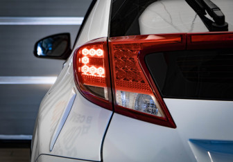 Подержанный автомобиль Honda Civic Hatchback 2013 года (32 фото)