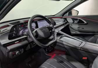 Подержанный автомобиль Exeed TXL 2024 года (15 фото)