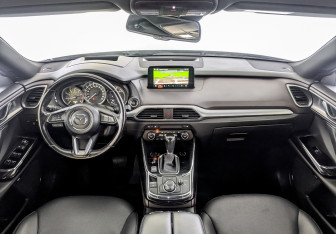 Подержанный автомобиль Mazda CX-9 2018 года (14 фото)