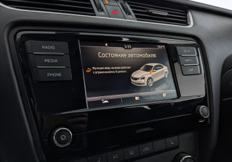 Подержанный автомобиль Skoda Octavia Liftback 2018 года (26 фото)