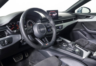 Подержанный автомобиль Audi A5 Liftback 2018 года (14 фото)