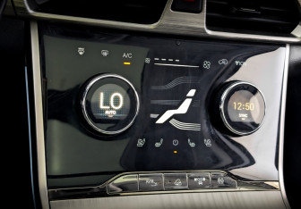 Подержанный автомобиль Exeed TXL 2022 года (28 фото)