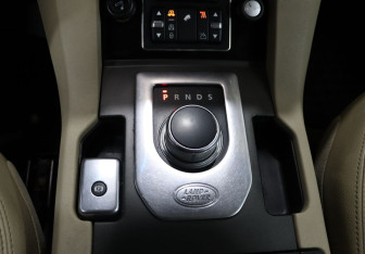 Подержанный автомобиль Land Rover Discovery 2014 года (20 фото)