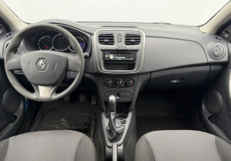 Подержанный автомобиль Renault Logan Sedan 2014 года (9 фото)