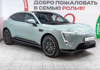 Подержанный автомобиль Avatr 11 2024 года (3 фото)